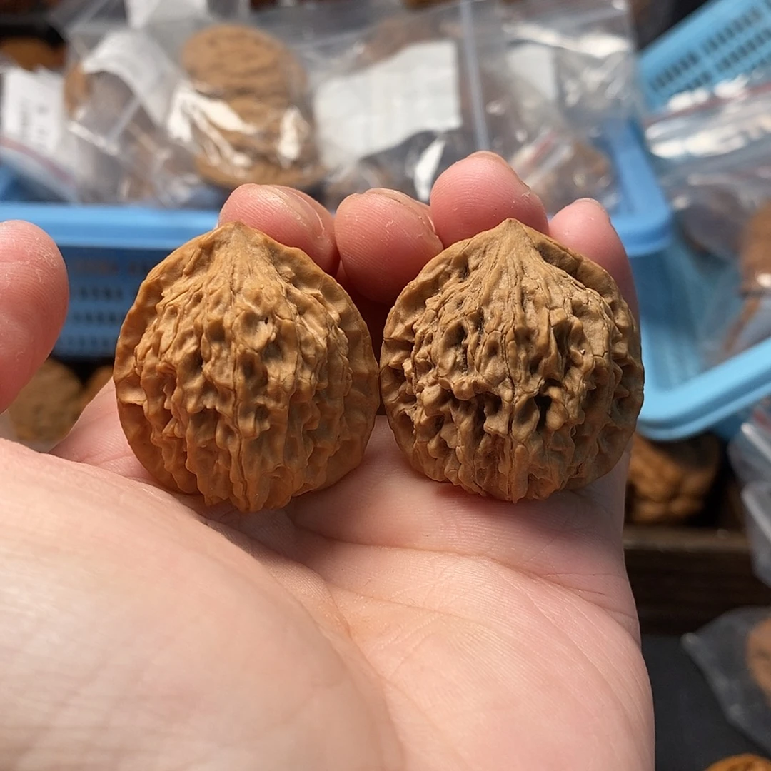 1文玩核桃熔岩公子帽34-501