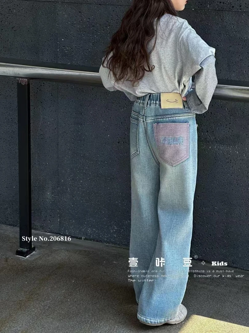 秋冬新款休闲加绒女童牛仔裤百搭显瘦牛仔裤笑脸贴标直筒阔腿裤