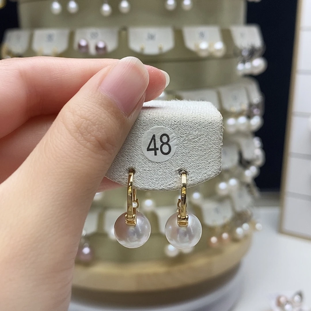 18K金镶嵌淡水珍珠耳饰