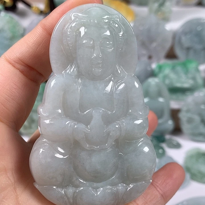 翡翠未镶嵌颈饰观音福利