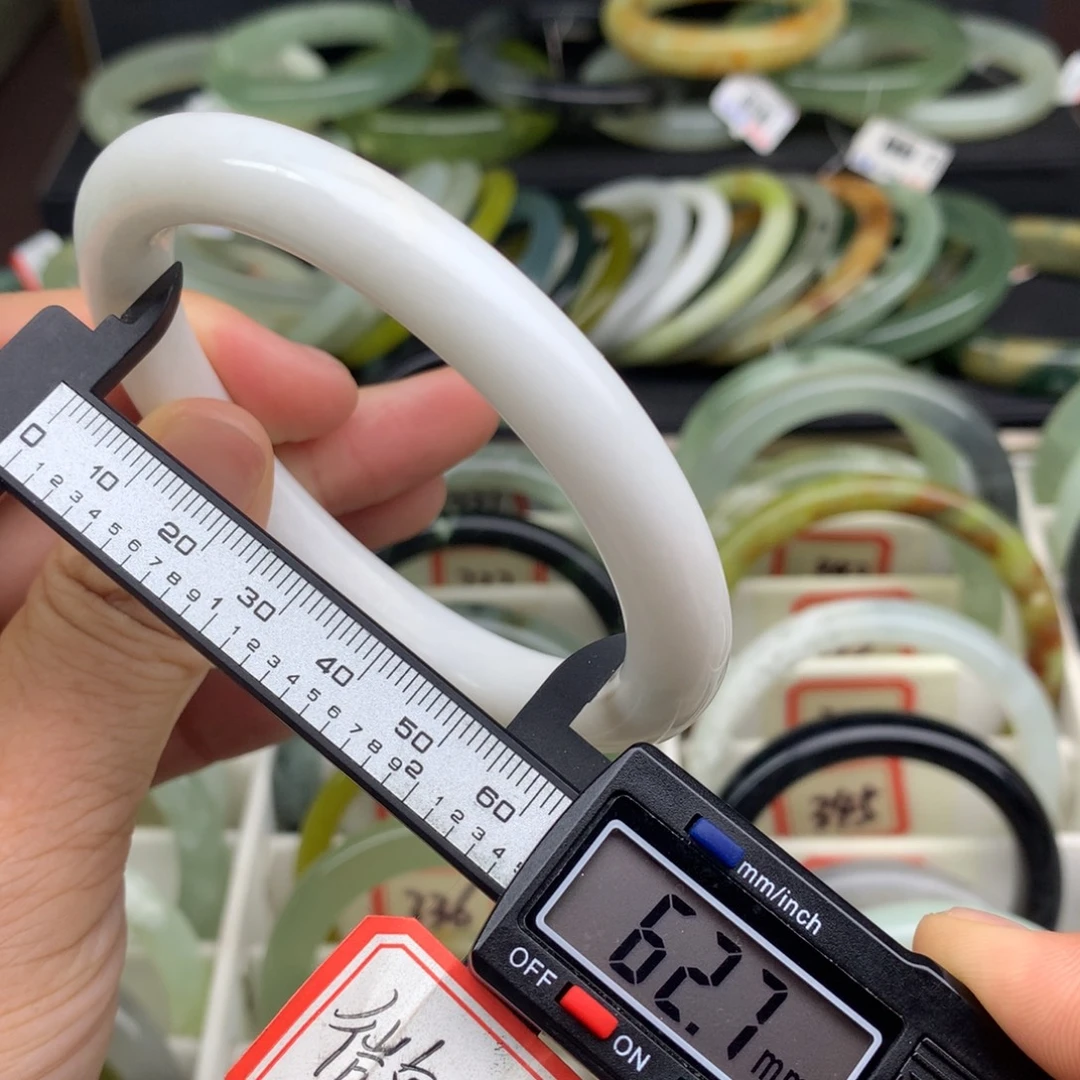未镶嵌蛇纹石玉手镯339