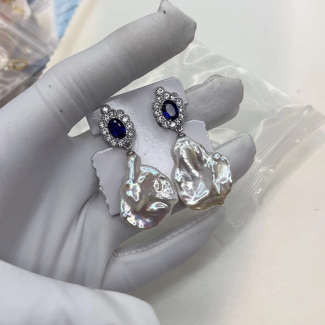 淡水珍珠合金耳饰