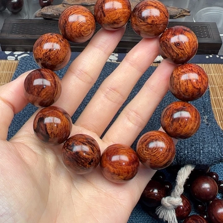 A***k木海南红降花梨公黄底芝麻点2.0（瑕疵）