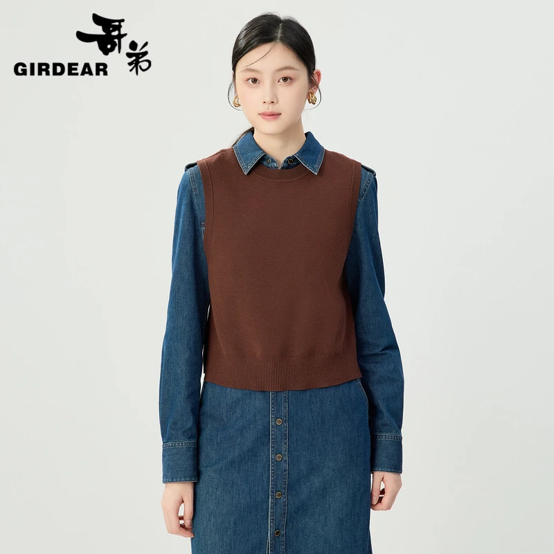 GIRDEAR/哥弟 圆领后背开又造型针织马甲时尚女士纯色休闲1399701