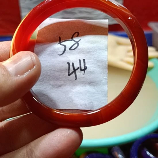 玛瑙/玉髓手镯未镶嵌