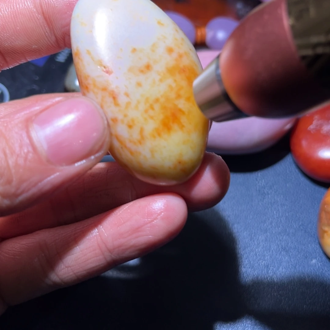 和田玉未镶嵌珠宝奇石