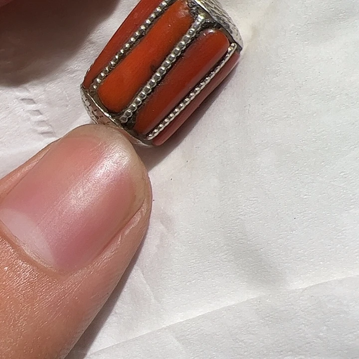 玻璃颈饰我是不是应该