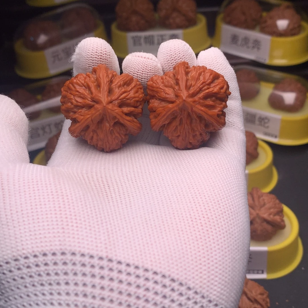 沐****吊坠文玩核桃文山奔