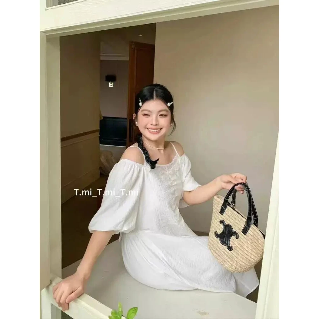 高腰白色U型领宽松裙子显瘦泡泡袖甜美夏季小众连衣裙性感