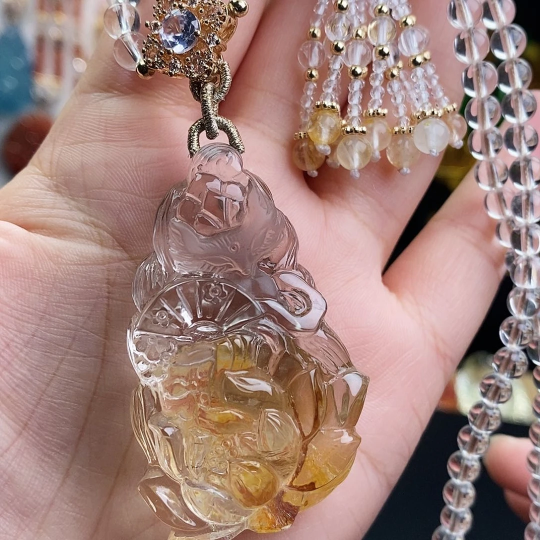 天***安未镶嵌项链水晶吊坠