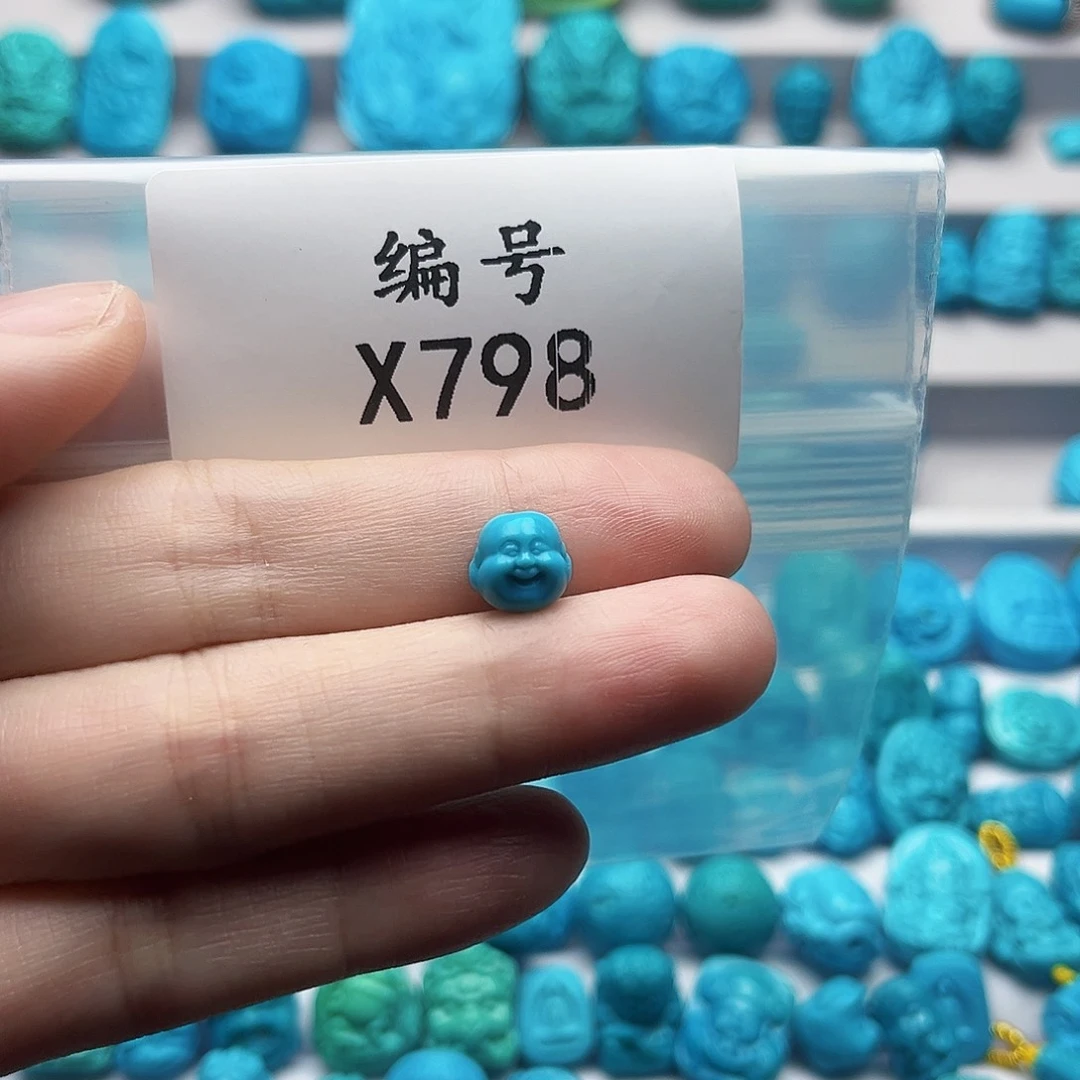绿松石未镶嵌天然原矿雕刻绿松石