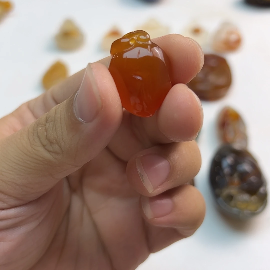 玛瑙/玉髓未镶嵌颈饰