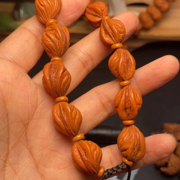 桃核手串龙纹桃核4