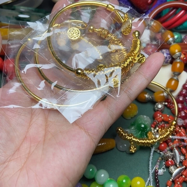 轩桉百货直播间专属链接招****铛