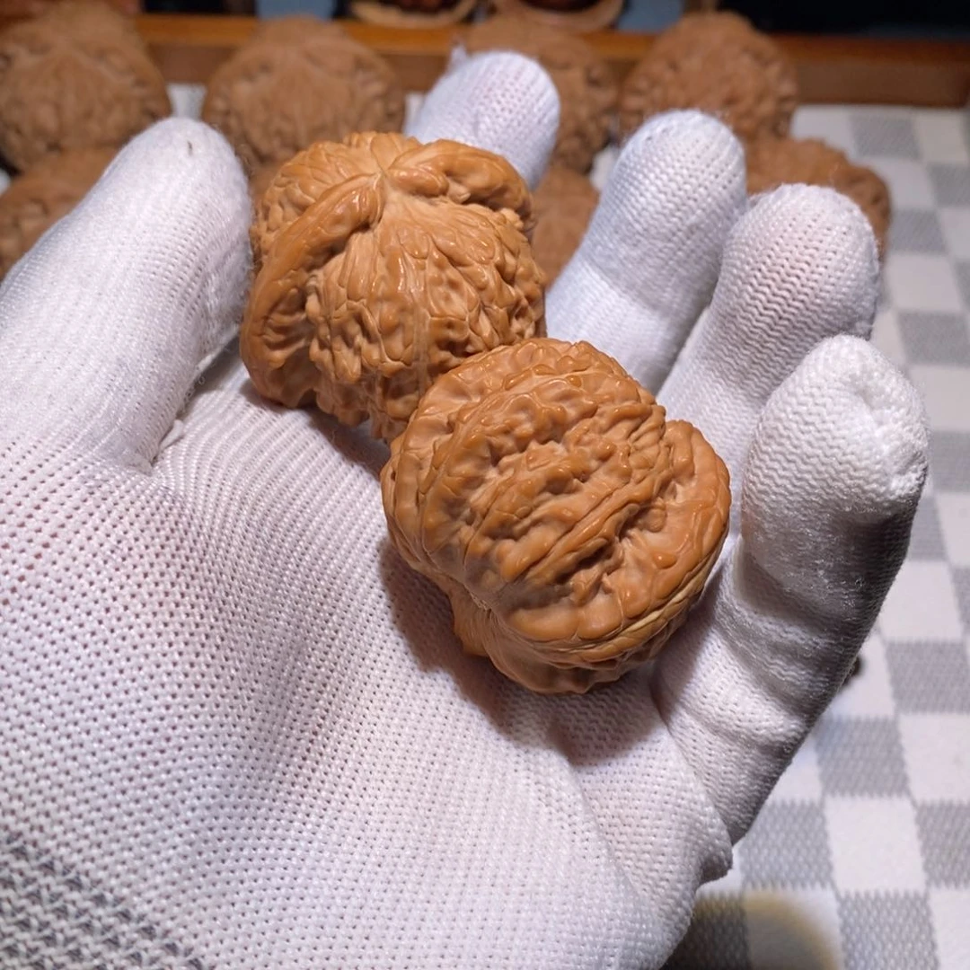 文玩核桃吊坠一***桐闷白