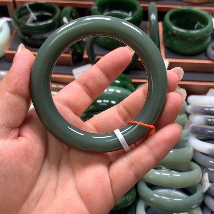 【闪购商品】和田玉（碧玉）手镯未镶嵌