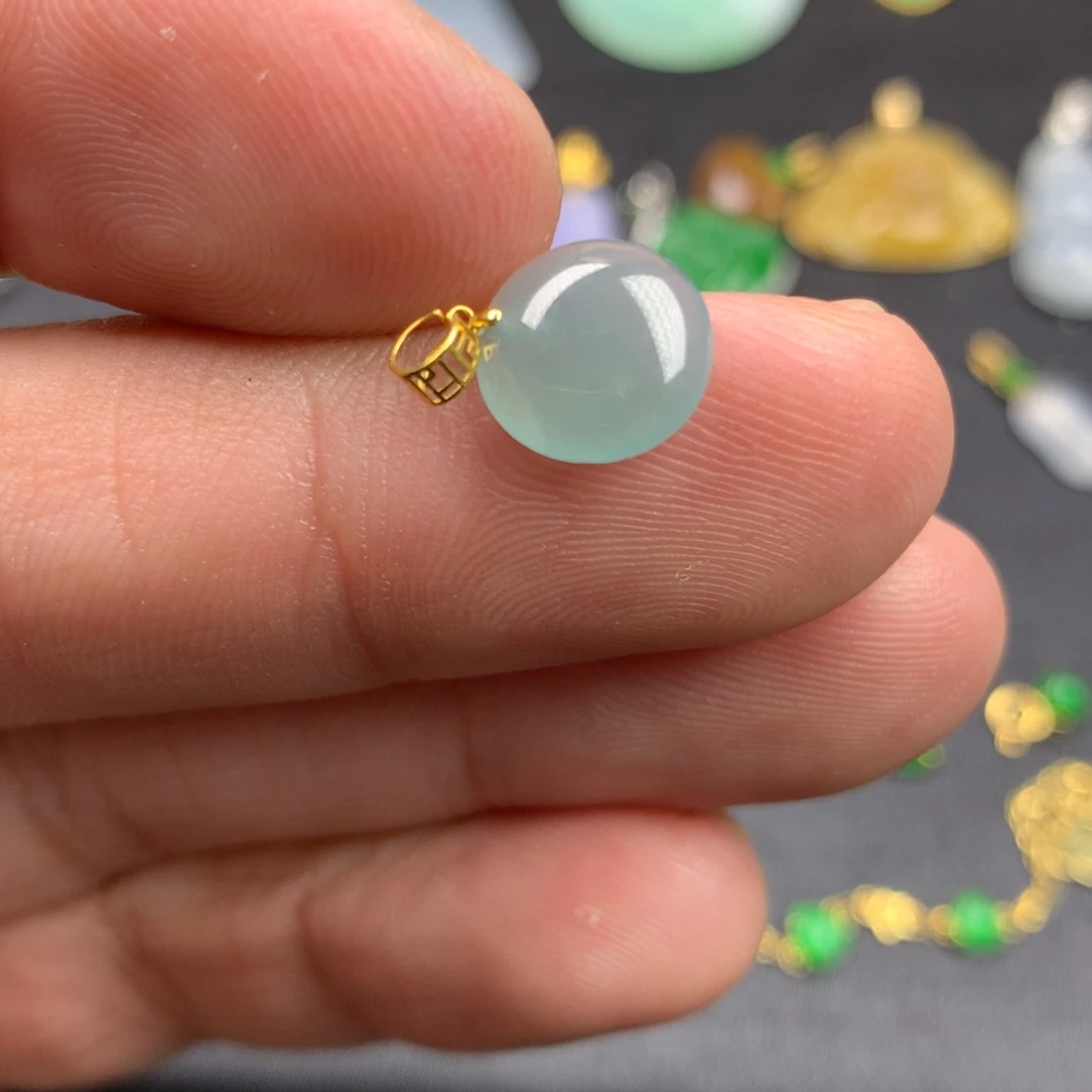 【闪购商品】颈饰18K金镶嵌翡翠翡翠