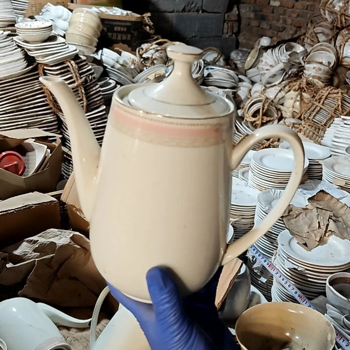 摆件陶瓷盘子碗啥都有