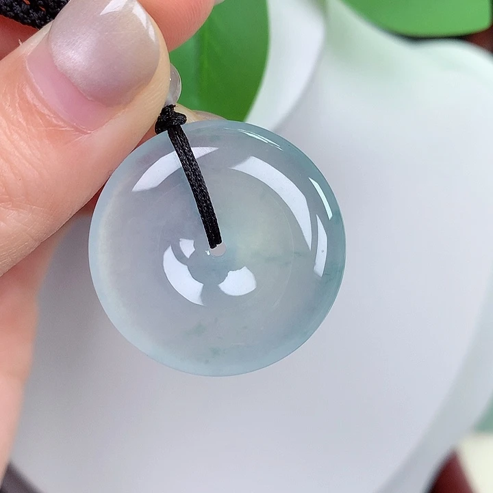 翡翠未镶嵌颈饰52:29.3-6.2mm