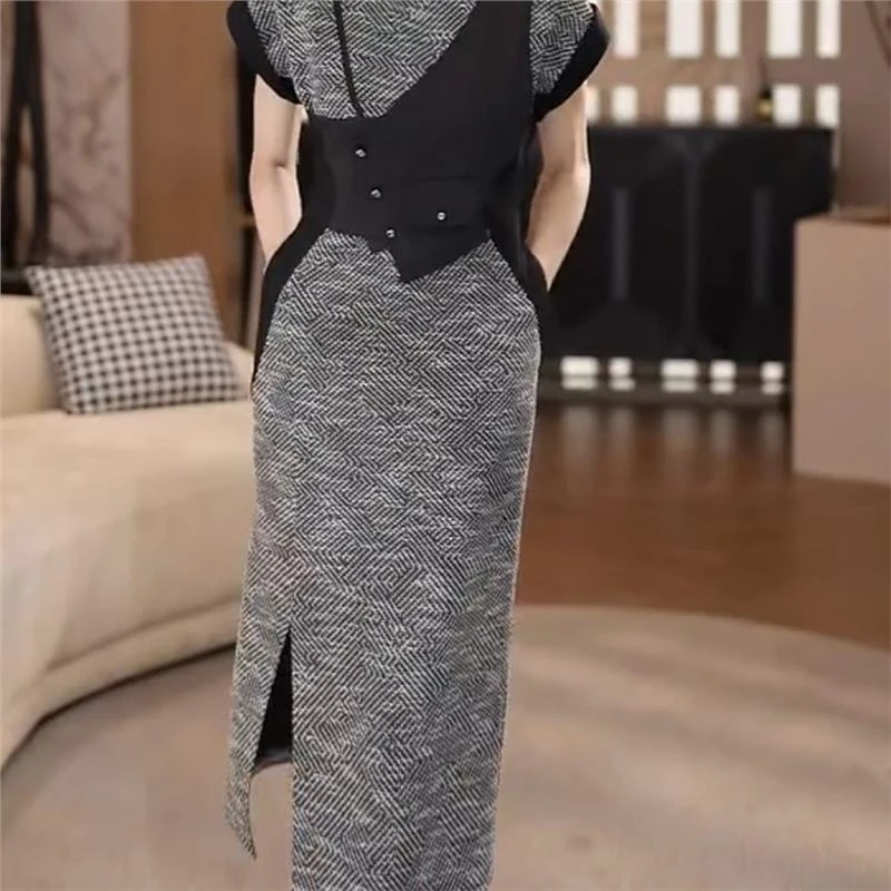 2025夏季新款女士气质小众马甲假两件连衣裙时尚设计感开叉T恤裙