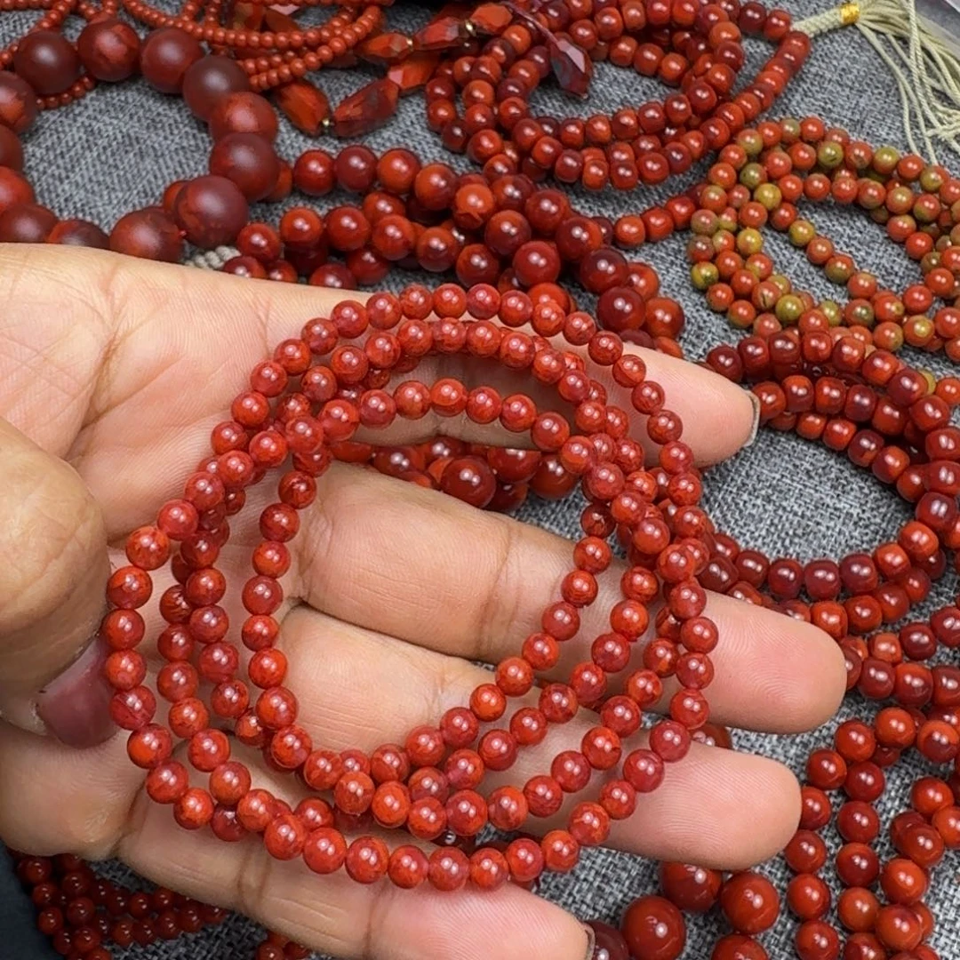 蜀***姐南红玛瑙未镶嵌手链