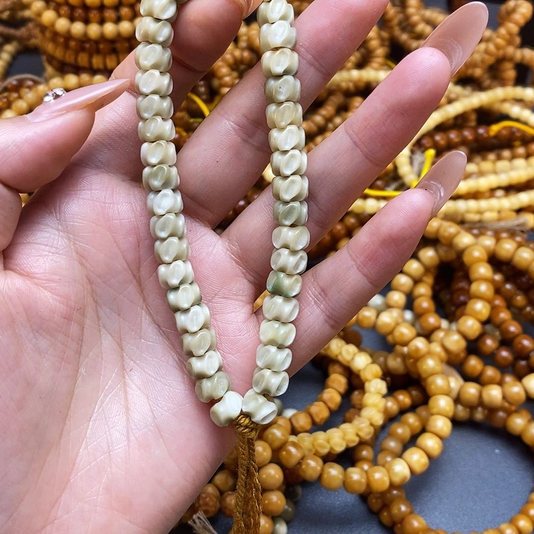 龙眼菩提吊坠龙脊菩提阴皮料龙骨手持卡8➕