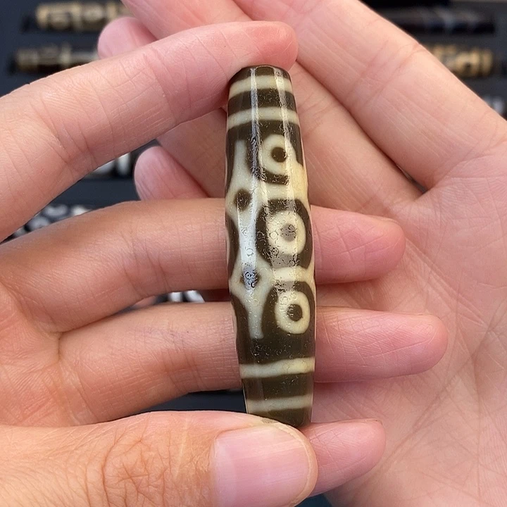 雅***柜玛瑙/玉髓未镶嵌颈饰