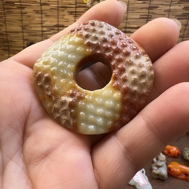未镶嵌和田玉（糖玉）挂件