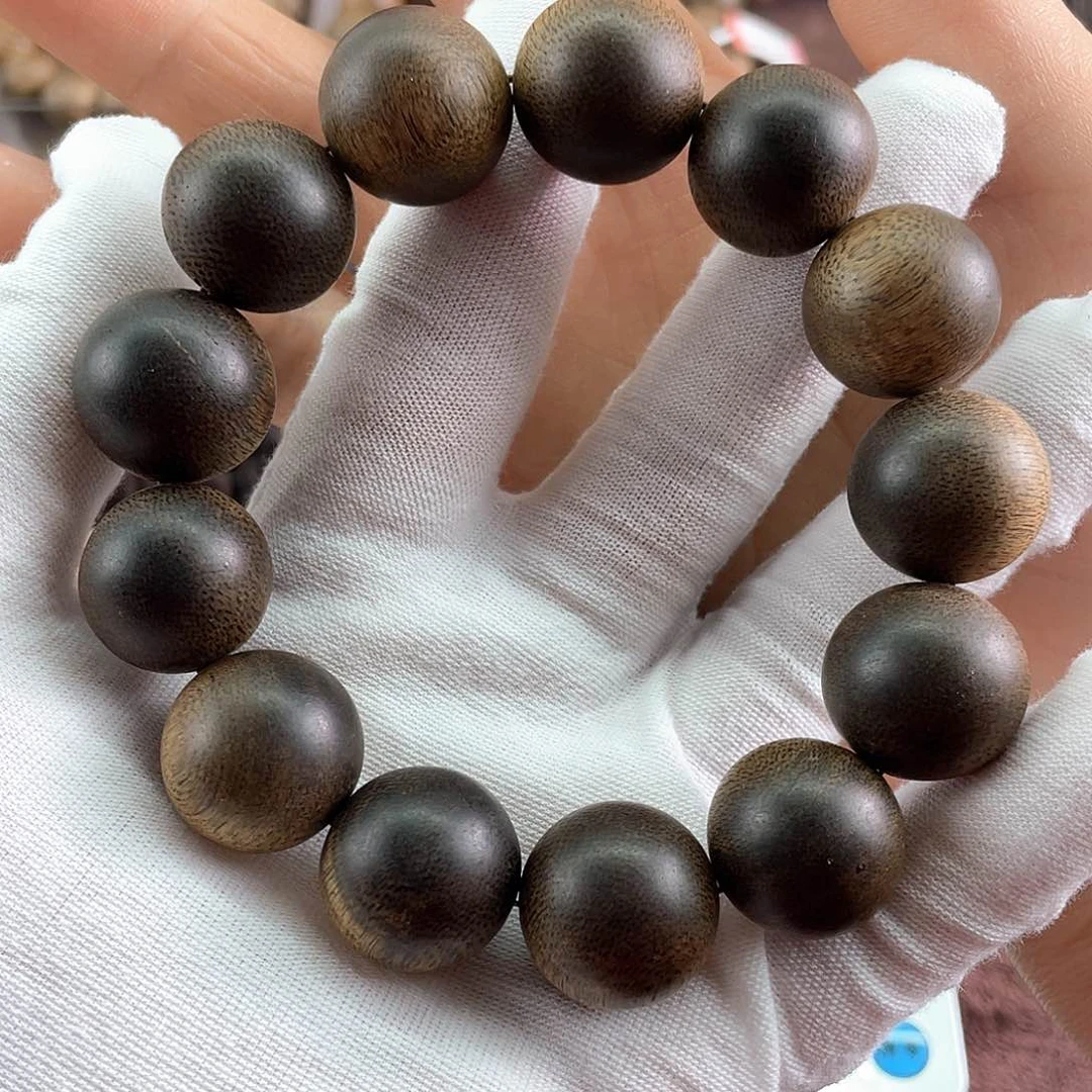 手串沉香紫****。越南芽庄白棋