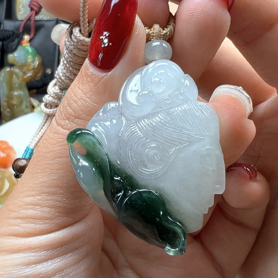 翡翠颈饰未镶嵌观音头