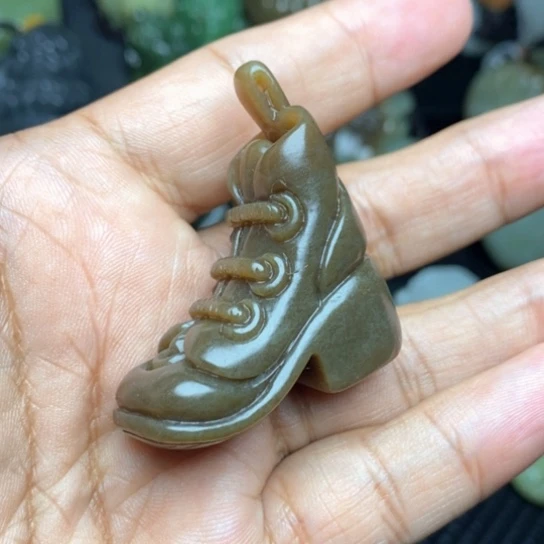 颈饰未镶嵌和田玉