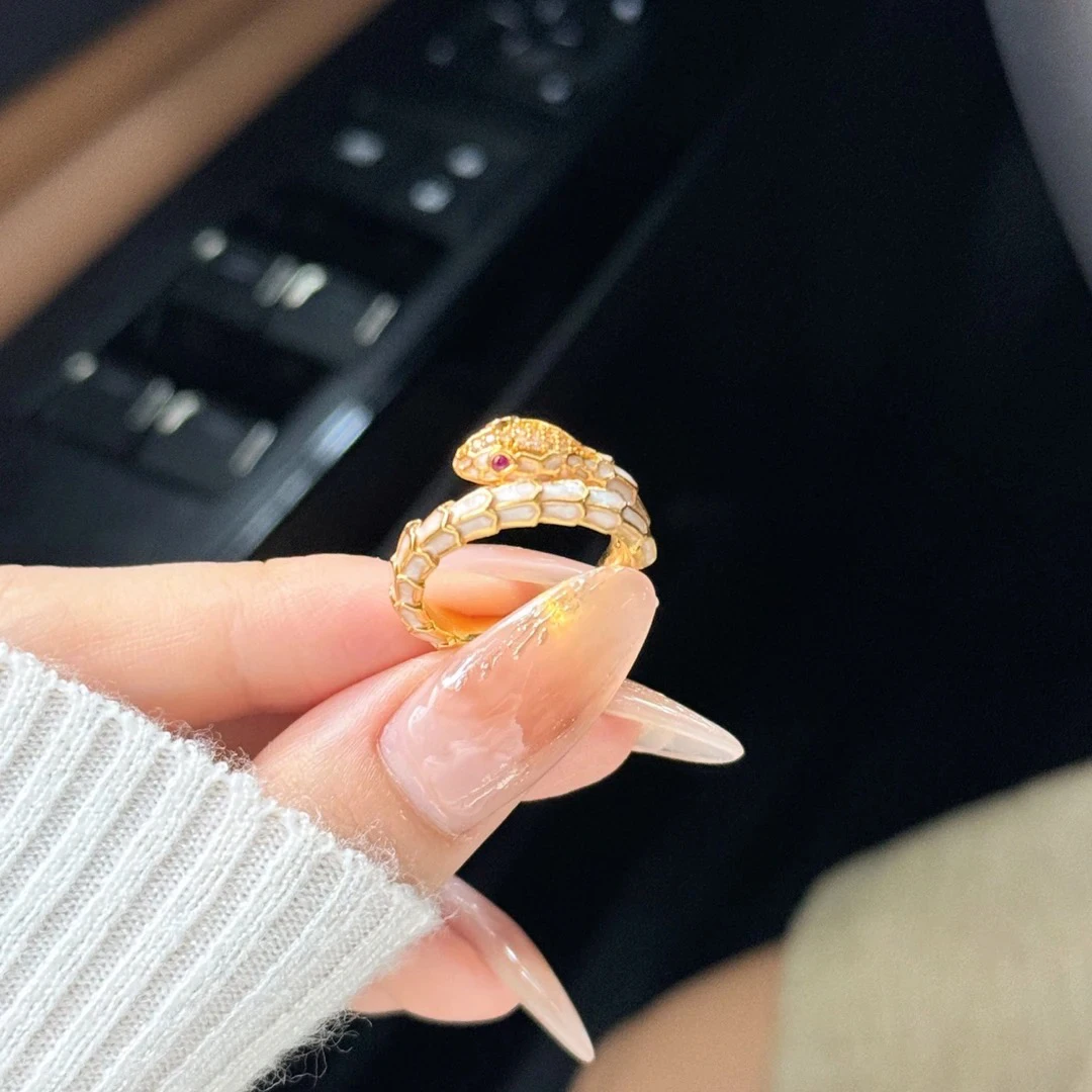 足金蛇戒指小白蛇5D黄金蛇形指环镶嵌气质