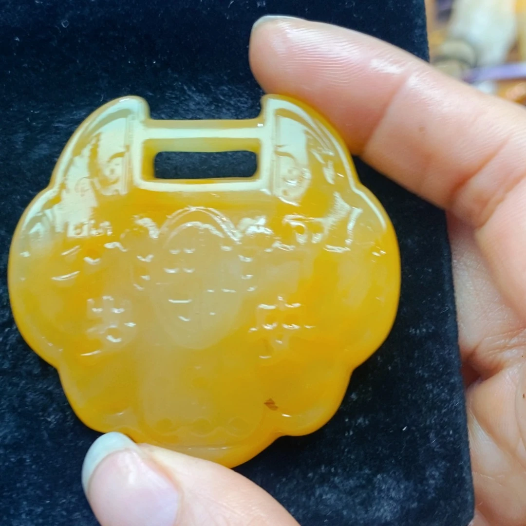 未镶嵌石英质玉（黄龙玉）吊坠(不含链)