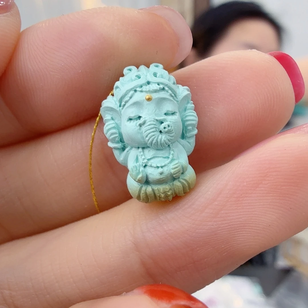 绿松石未镶嵌珠宝奇石