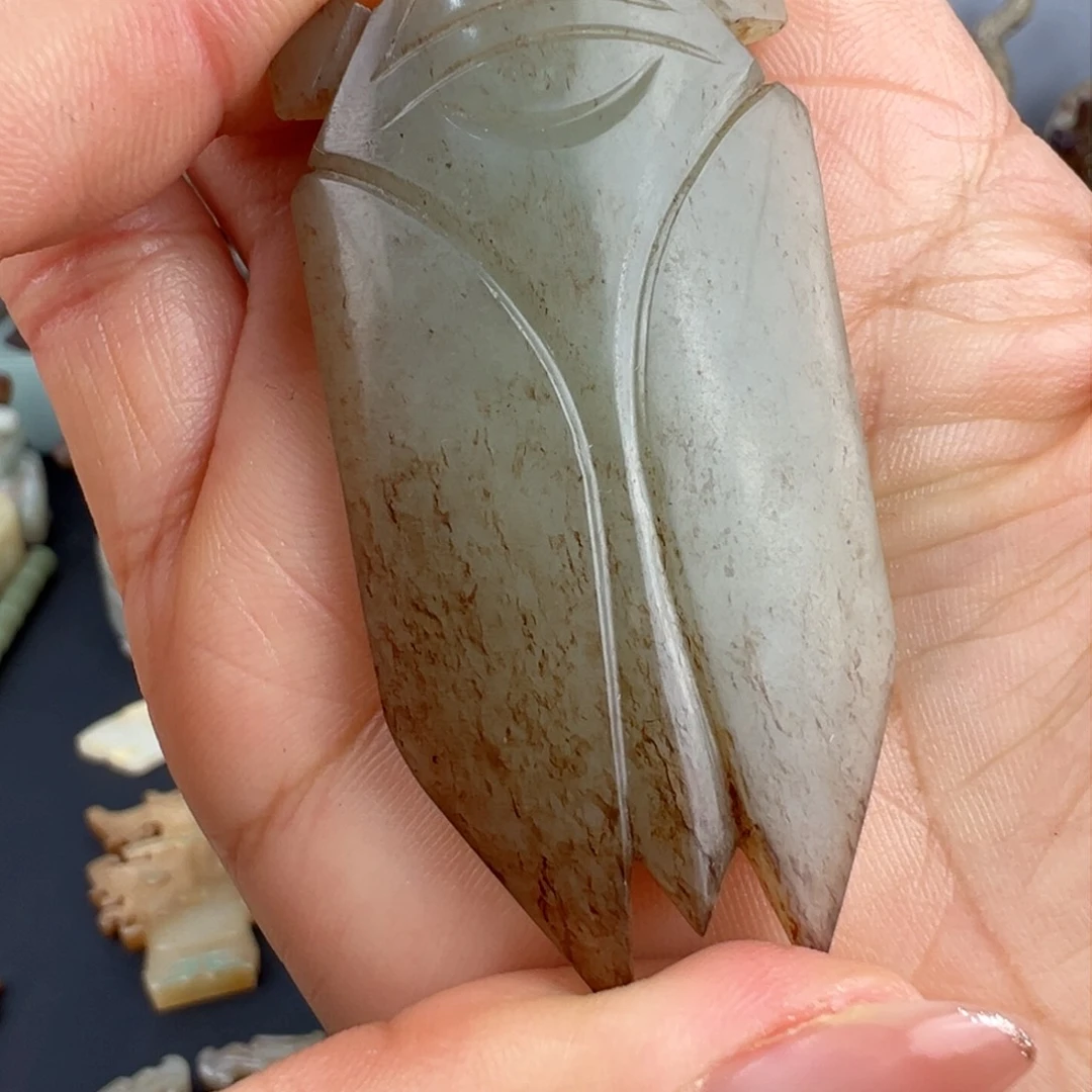 和田玉挂件未镶嵌艺****师