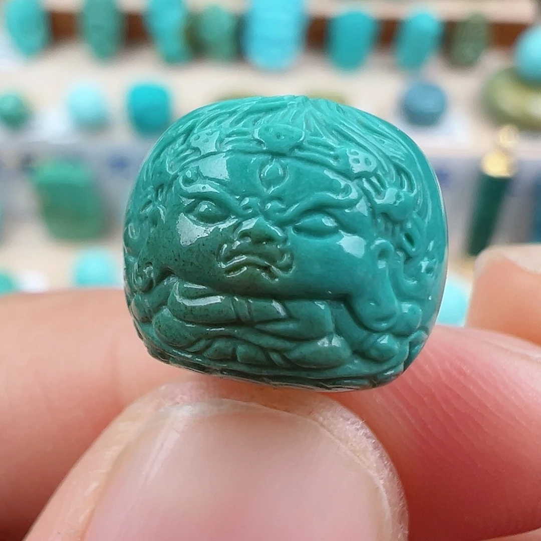 绿松石配饰未镶嵌