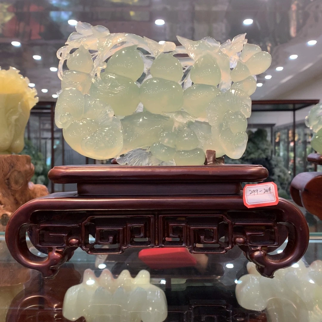 蛇纹石玉（覆膜）未镶嵌珠宝奇石