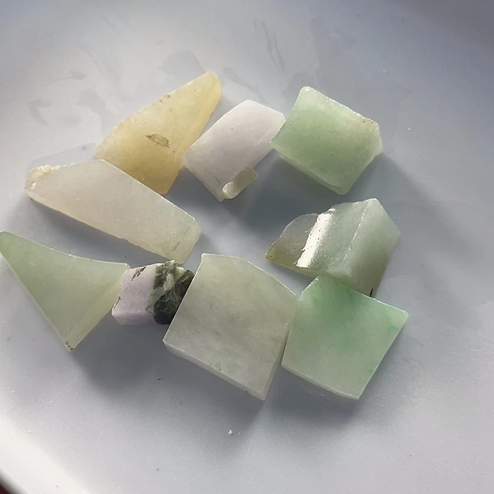 颈饰未镶嵌翡翠1