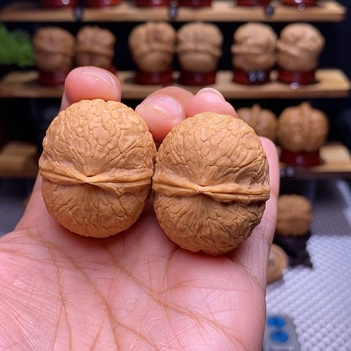 文玩核桃吊坠铁锤25