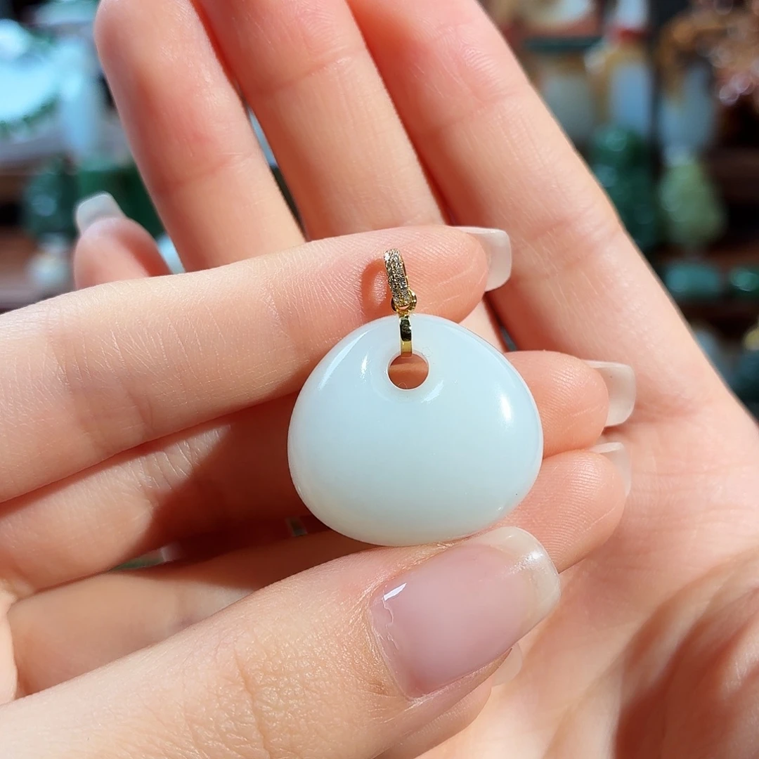 和田玉18K金镶嵌吊坠(不含链)T