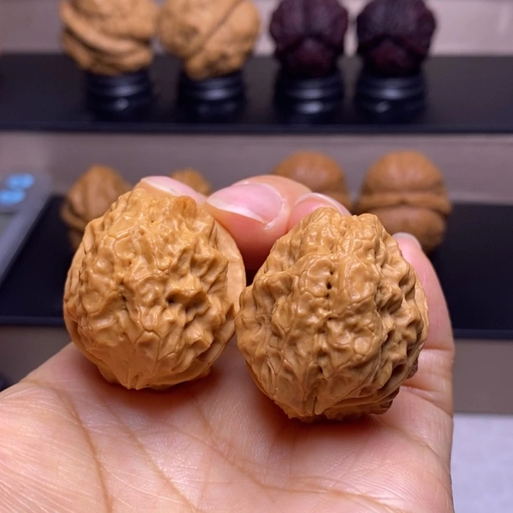 文玩核桃把件 天师疙瘩包70