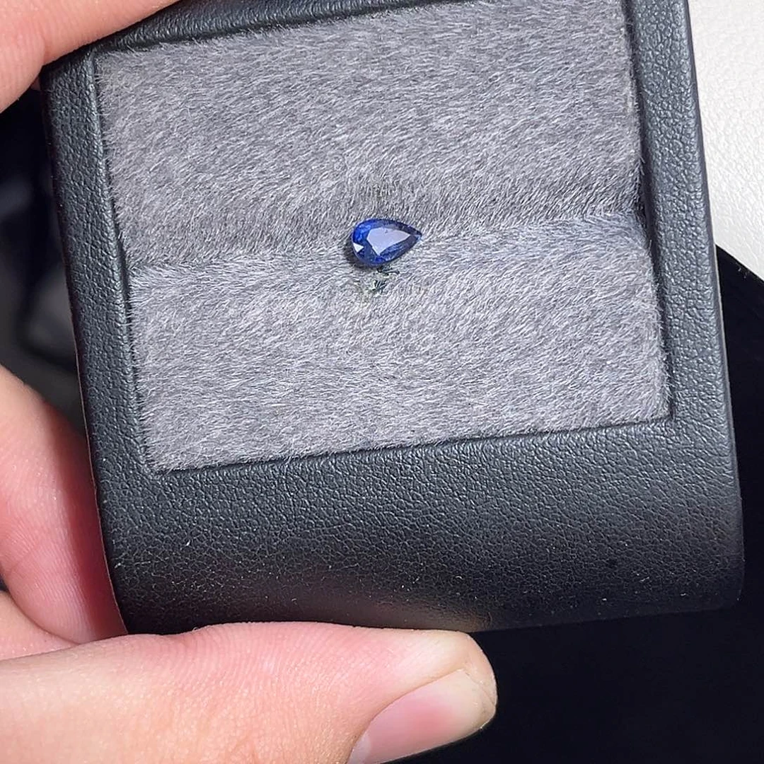 蓝宝石裸石皇家蓝裸石