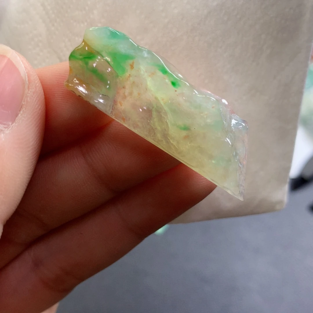 【闪购商品】翡翠吊坠(不含链)未镶嵌