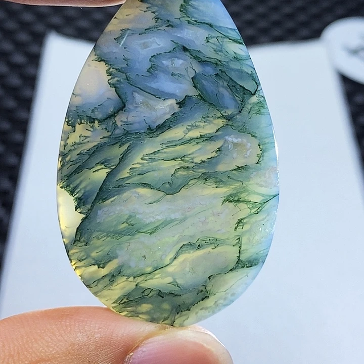 南***.玛瑙/玉髓颈饰未镶嵌