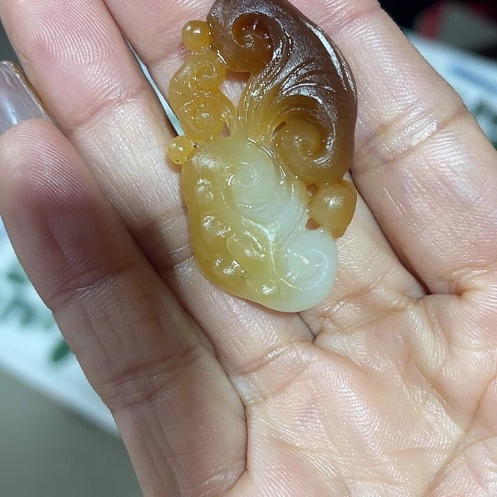 和田玉（糖玉）未镶嵌颈饰