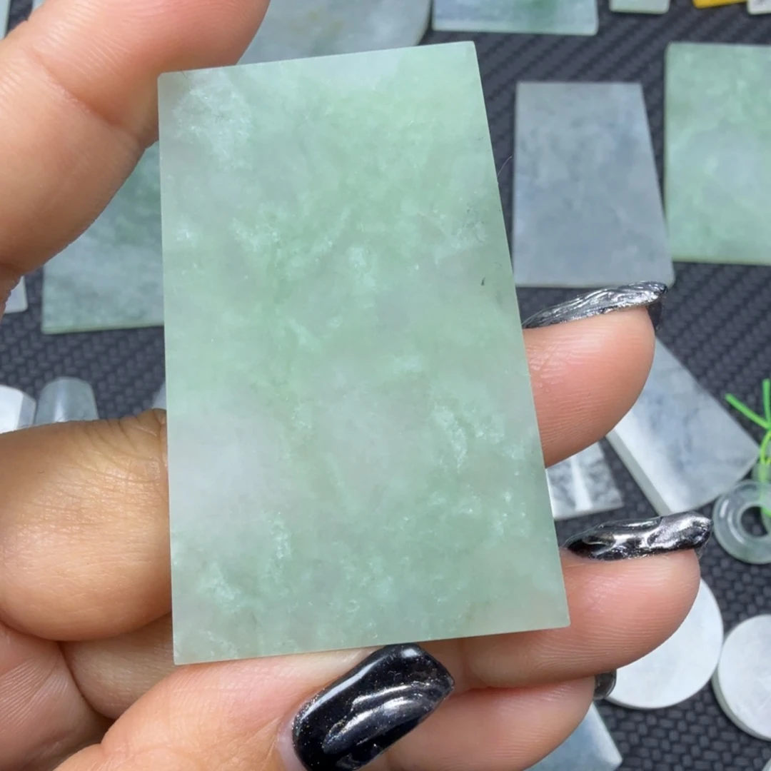 翡翠颈饰未镶嵌天然缅甸a货翡翠