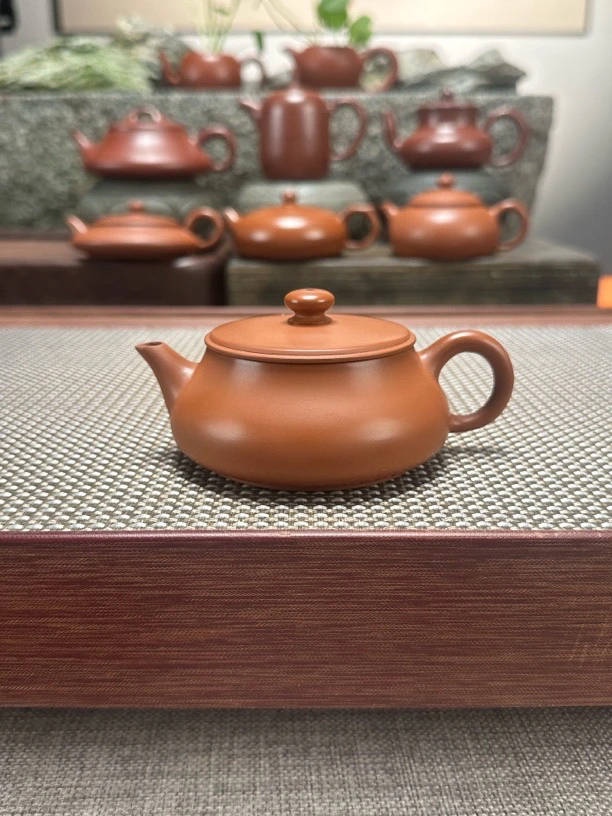 超薄胎 明炉 120-130cc 原矿潮州朱泥手拉壶纯手工