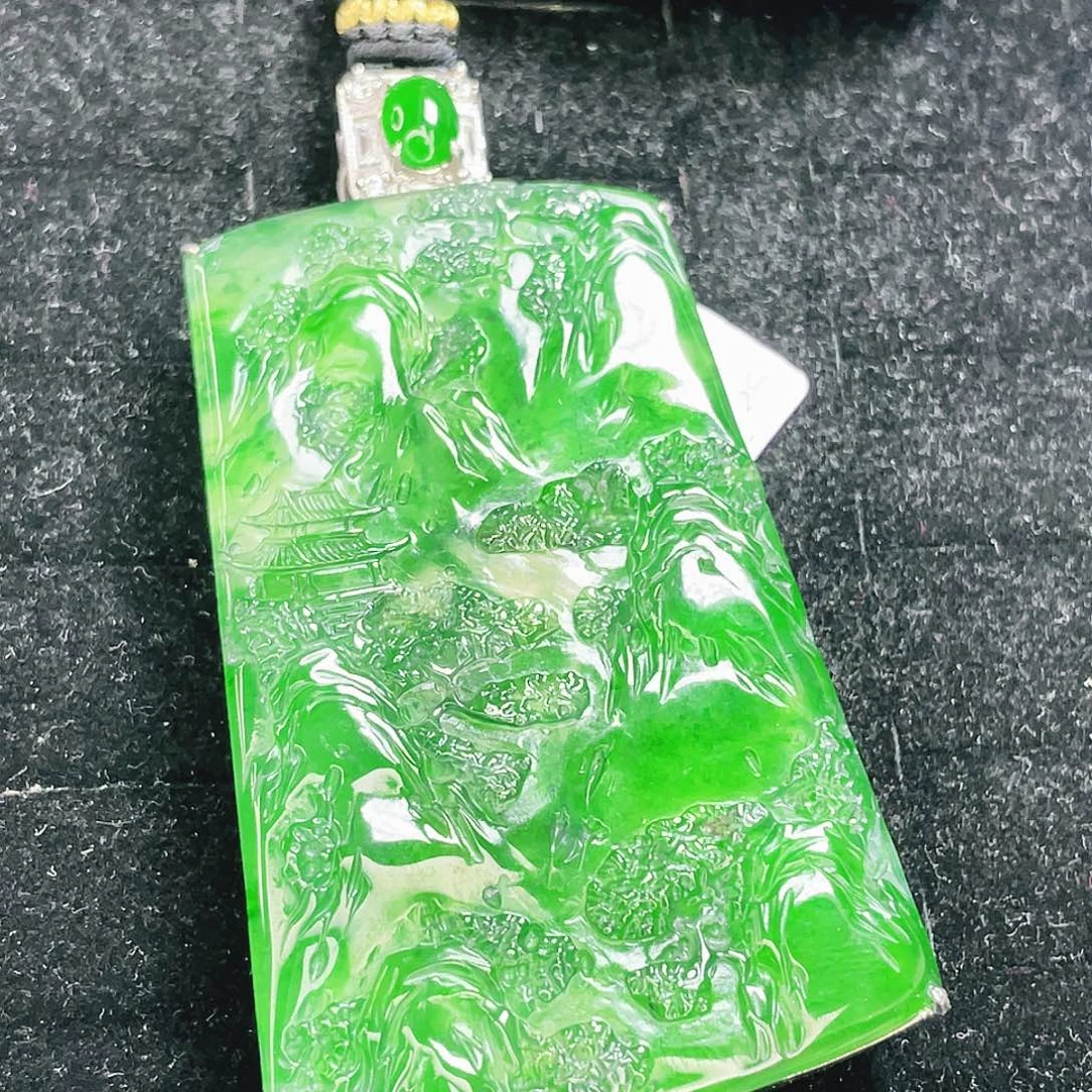 翡翠未镶嵌颈饰47，