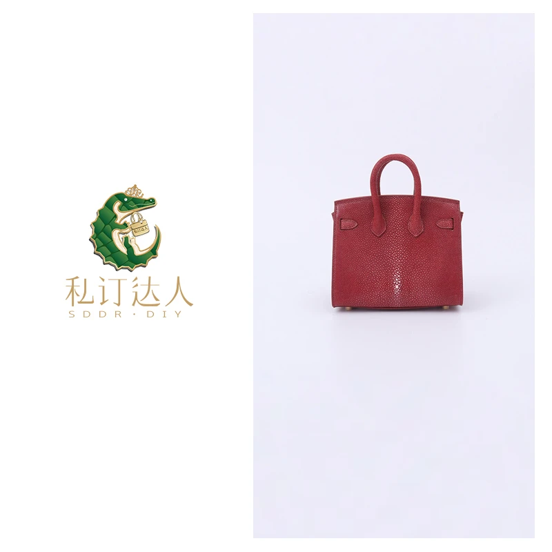 2025年春夏新款女士真皮百搭时尚珍珠鱼皮手拎女包