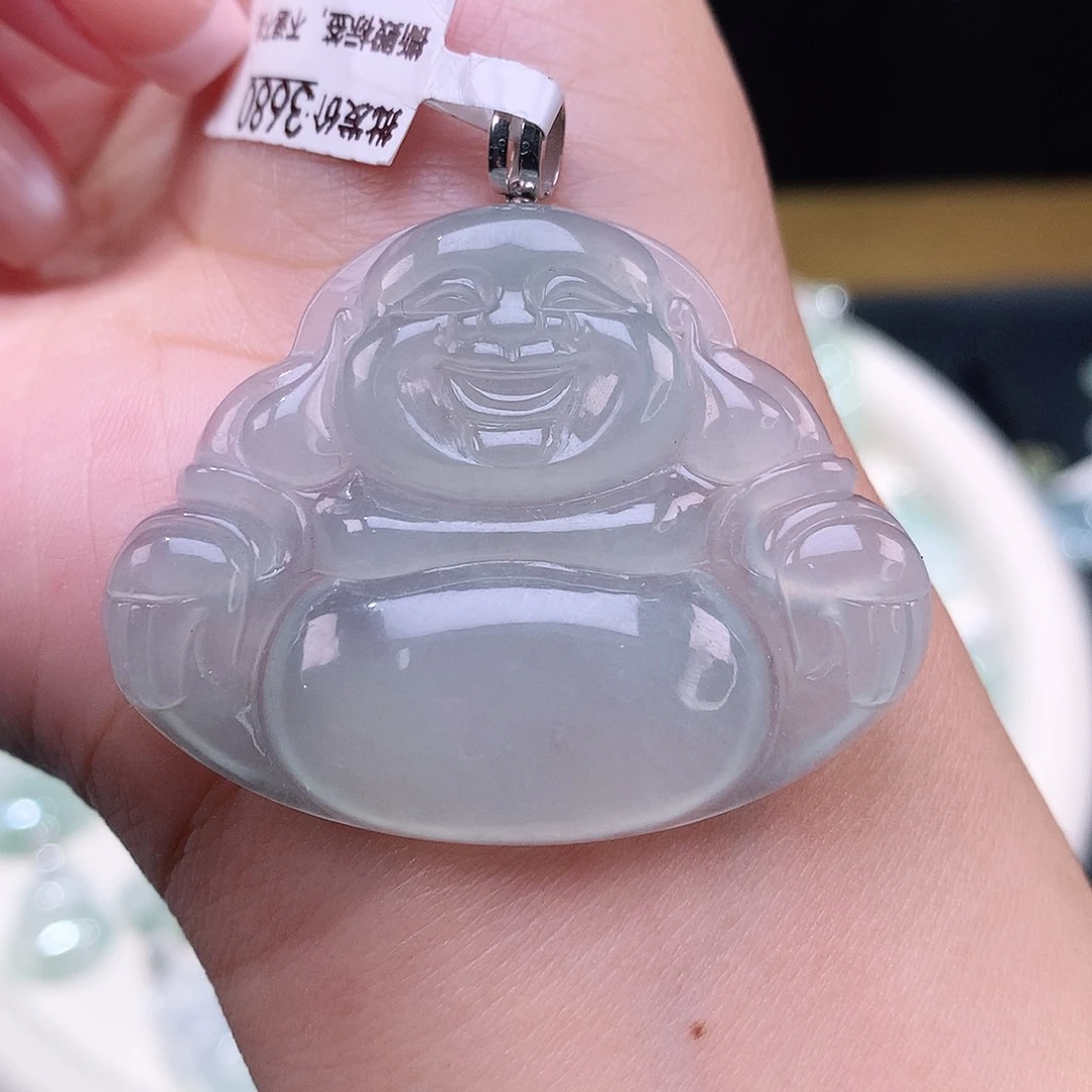 颈饰18K金镶嵌翡翠佛公